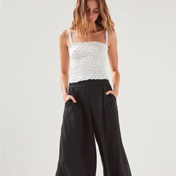 Aritzia Tops - Aritzia Mary Tank